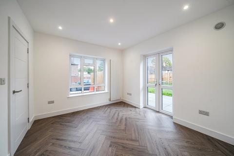 4 bedroom end of terrace house for sale, River Close, Ruislip, Middlesex