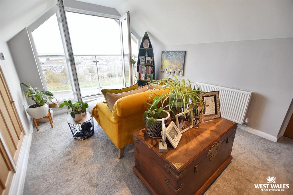 5 - 2025-11-17 T130719.200.jpg