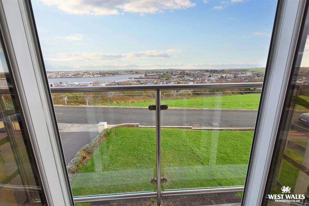 6 - 2025-11-17 T130720.439.jpg