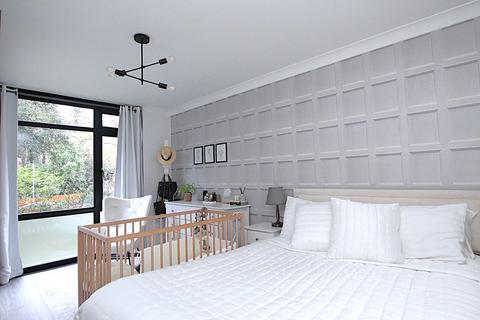 2 bedroom apartment for sale, 1 Mount Road, Lower Parkstone , Poole, BH14