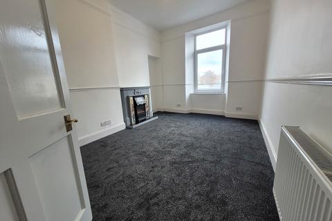 2 bedroom flat to rent, High Street, Dumbarton G82