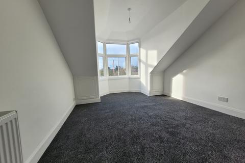 2 bedroom flat to rent, High Street, Dumbarton G82