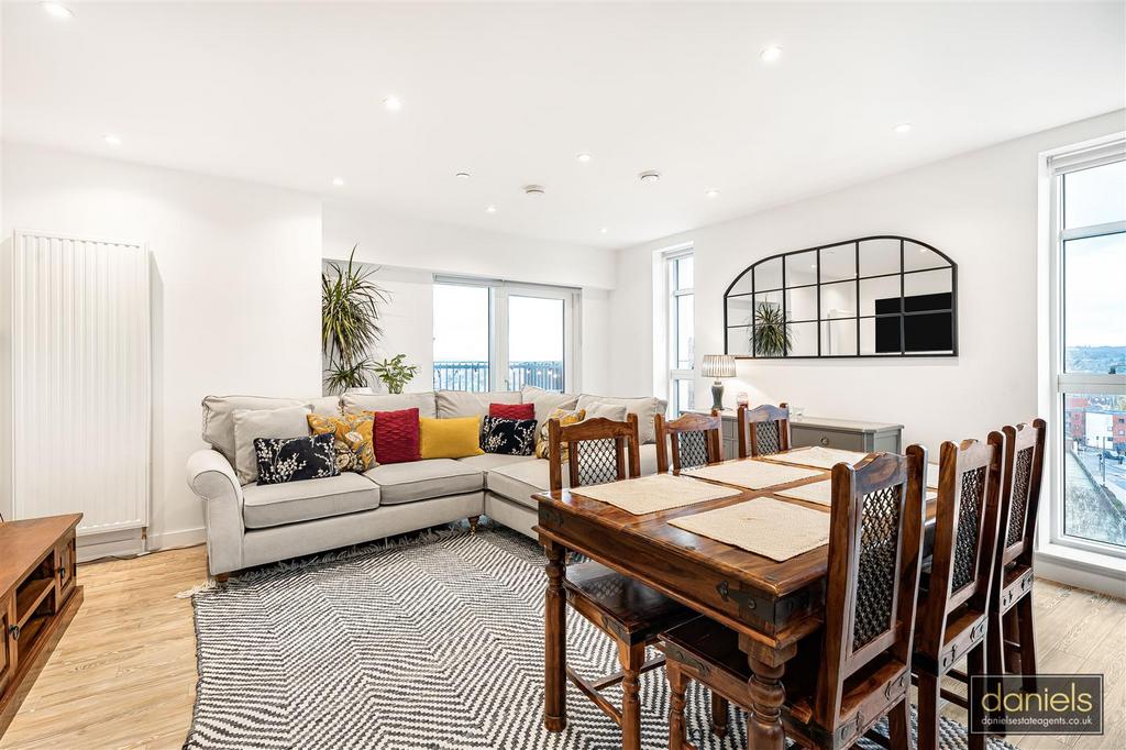 14 67397 watermarked.jpg