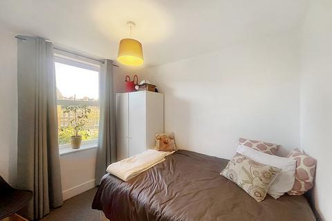 2 bedroom apartment to rent, Fulham High Street, London, SW6