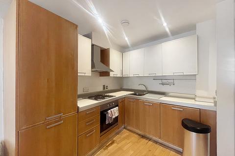 2 bedroom apartment to rent, Fulham High Street, London, SW6