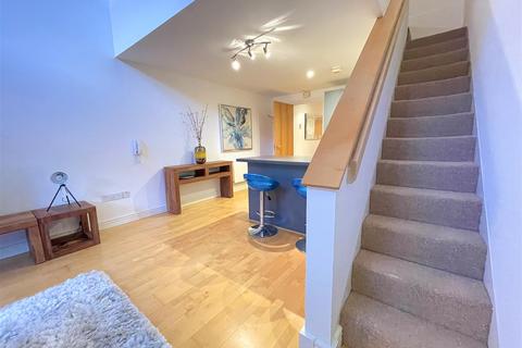 1 bedroom apartment to rent, King Edwards Wharf, Sheepcote Street