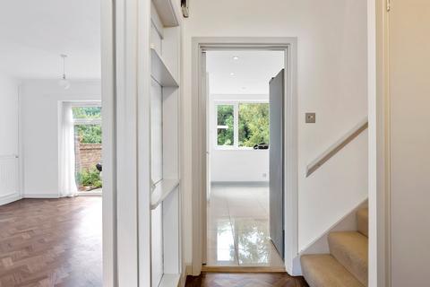 3 bedroom terraced house for sale, Angas Court, WEYBRIDGE, KT13