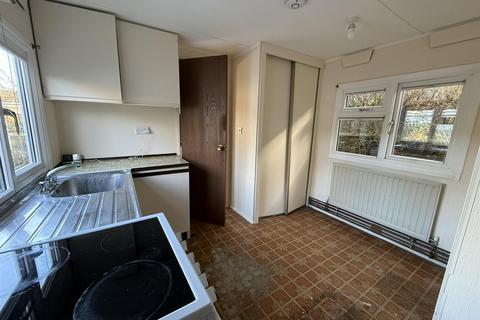 1 bedroom mobile home for sale, Barnet Lane, Elstree WD6