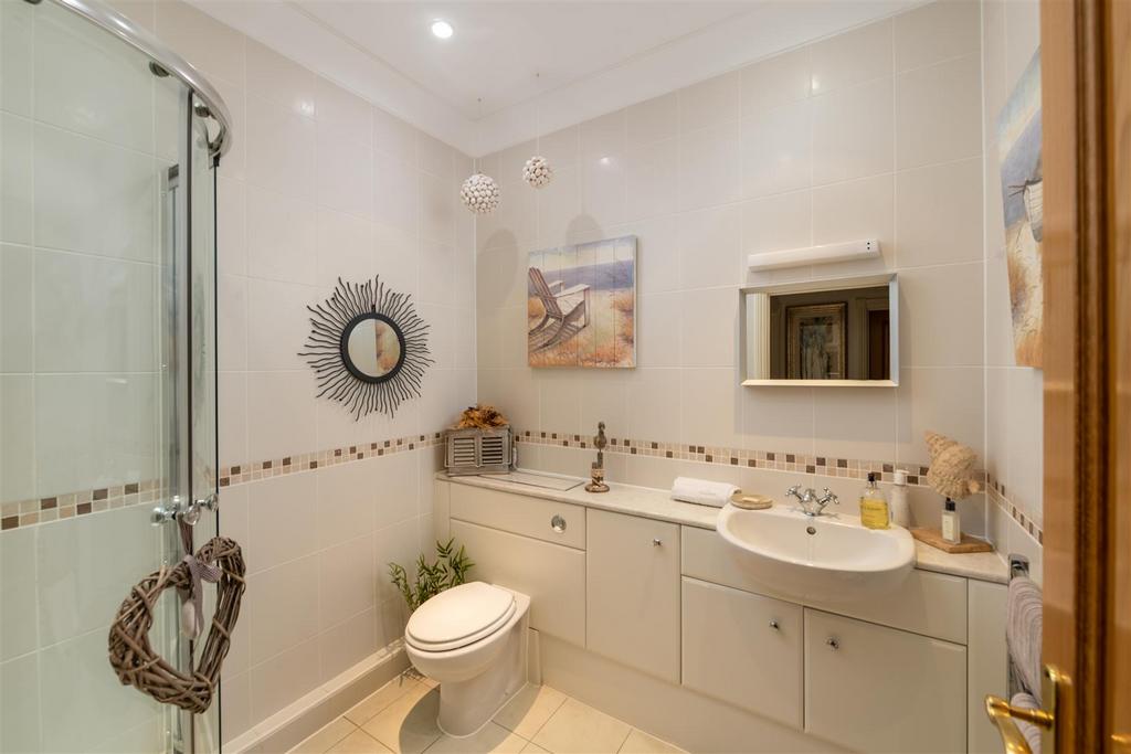 5 Littleton Grange internals5.jpg
