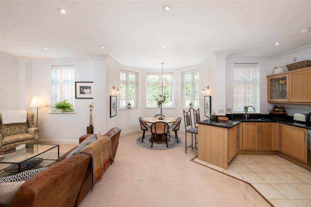 5 Littleton Grange internals10.jpg