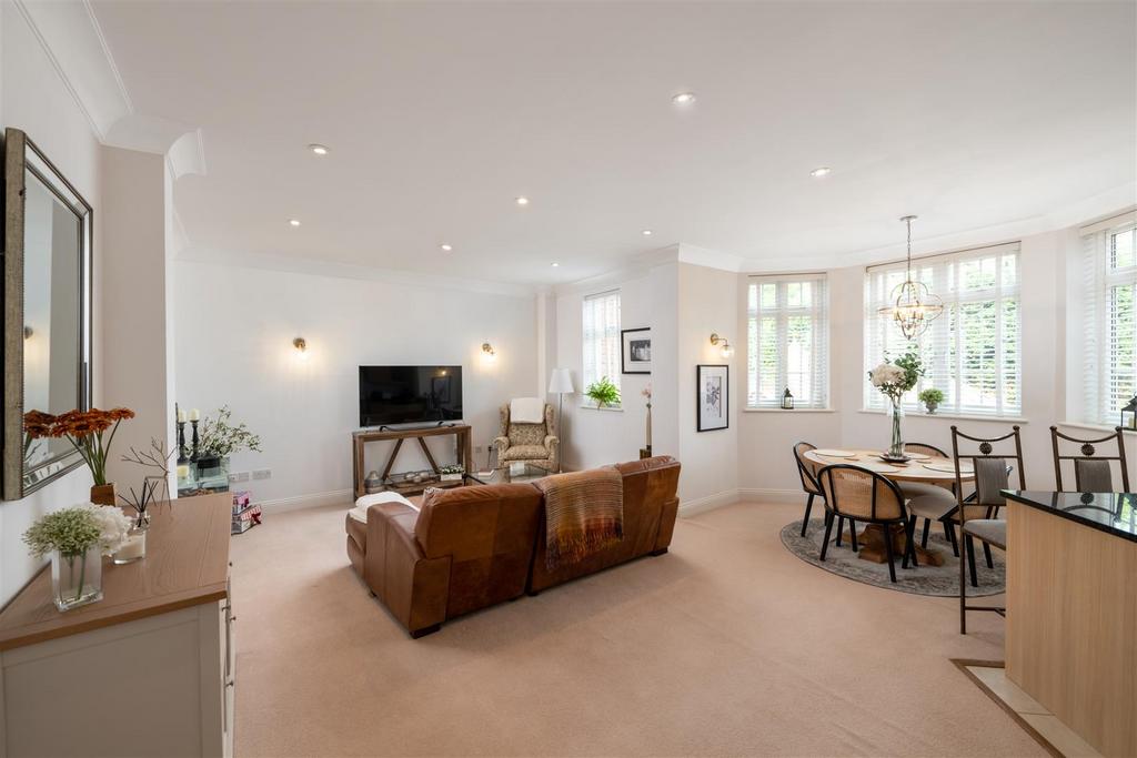 5 Littleton Grange internals9.jpg