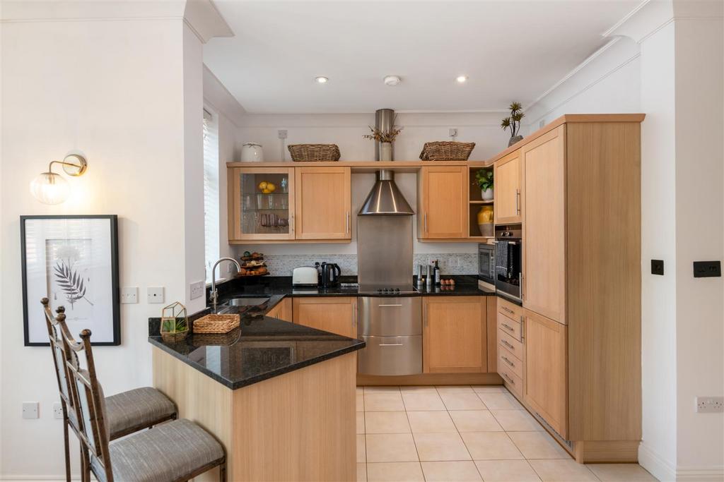5 Littleton Grange internals13.jpg