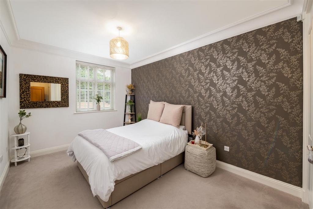 5 Littleton Grange internals3.jpg