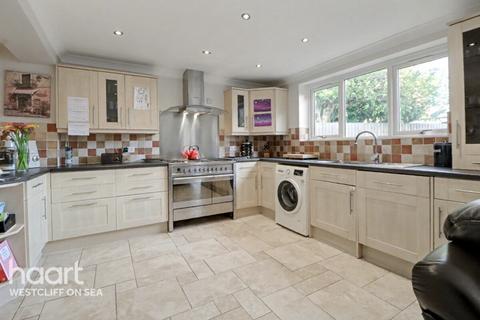 undefined, Little Thorpe, Thorpe Bay