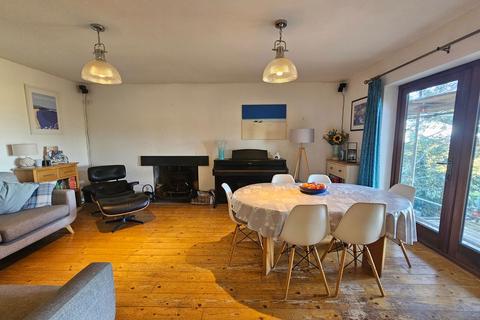 4 bedroom detached house to rent, The Sidlings, Ubley