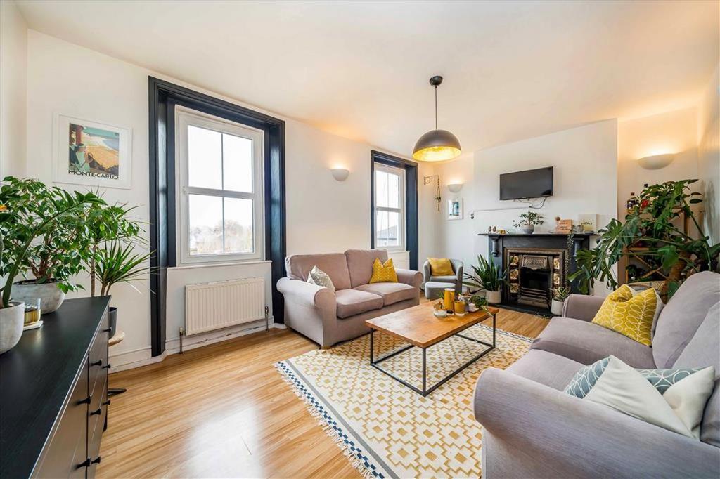 Living room, fireplace