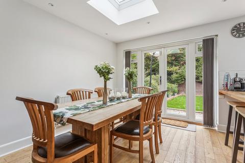 4 bedroom semi-detached house for sale, Sylvia Avenue, Hatch End, Pinner HA5