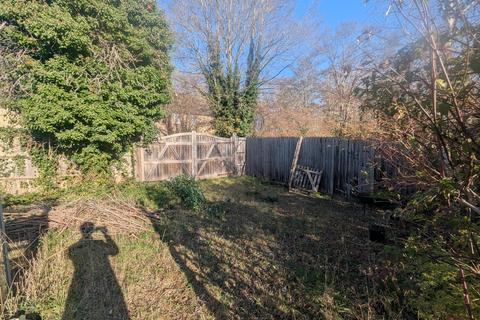 3 bedroom semi-detached house to rent, Burford Road, Witney OX28