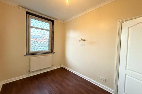 3 bedroom terraced house to rent, Gold Street, Barnsley, South Yorkshire, S70