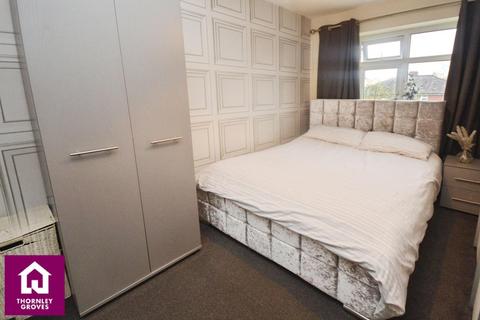 3 bedroom terraced house for sale, York Street, Manchester M26