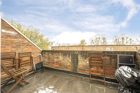 3 bedroom apartment to rent, Beachcroft Way, London N19