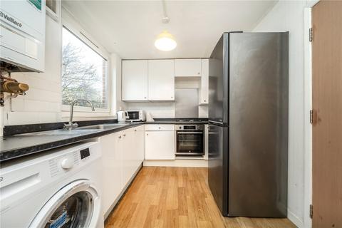 3 bedroom apartment to rent, Beachcroft Way, London N19