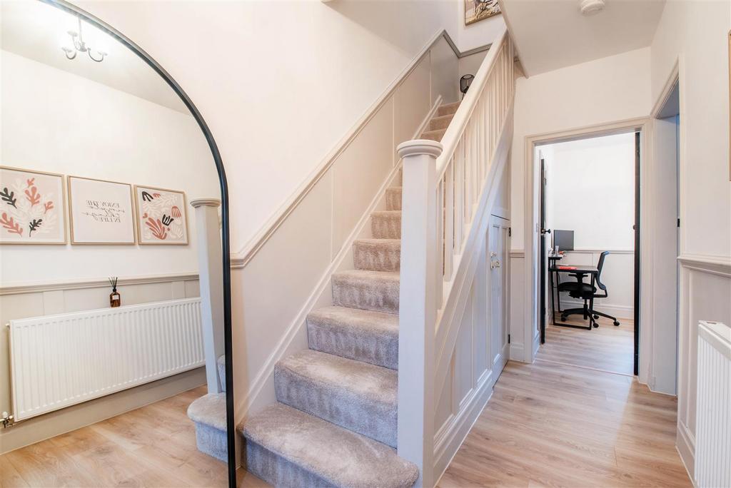 Hallway/Staircase