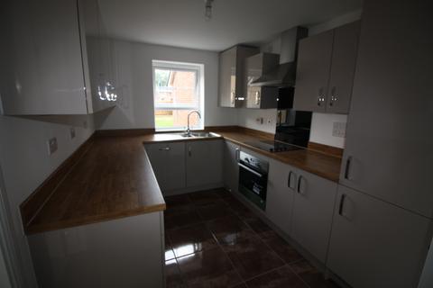 4 bedroom semi-detached house to rent, 3 Turnstone View, CV4 8AL