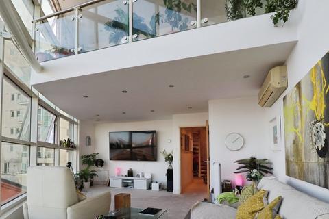 2 bedroom apartment for sale, Havannah Street, Cardiff CF10