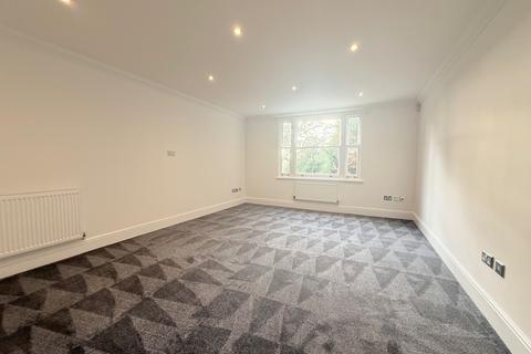 2 bedroom flat to rent, Beckenham Lane, Bromley BR2