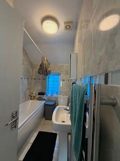 2 bedroom end of terrace house for sale, Stoneleigh Avenue, London  EN1