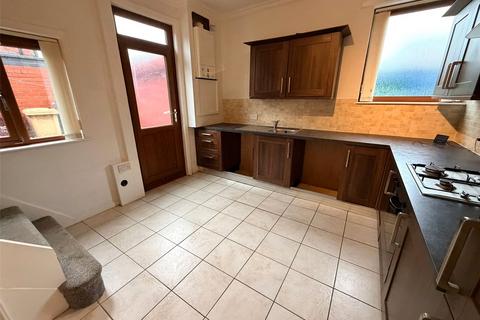 2 bedroom end of terrace house to rent, Dixon Street, Horwich, Bolton, Greater Manchester, BL6
