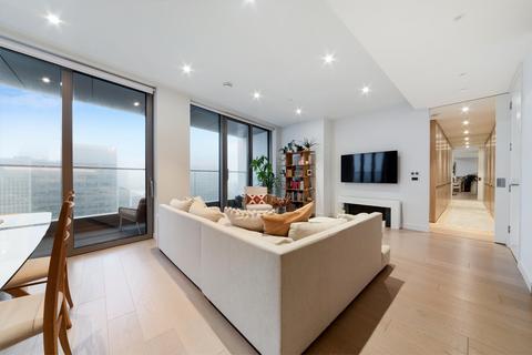2 bedroom flat to rent, 10 Park Drive, London, E14.