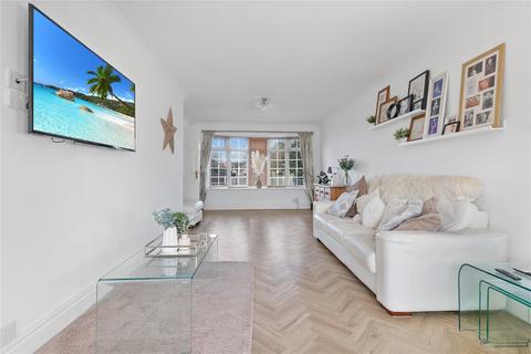 4 bedroom semi-detached house for sale, Cedar Road, Marton