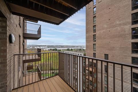 1 bedroom flat to rent, Adlay Apartments, Silvertown, London, E16