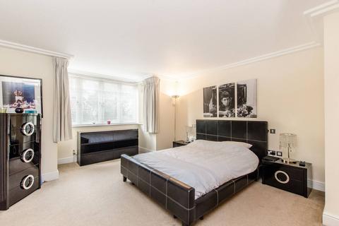 Kidderpore Avenue, Hampstead, London, NW3
