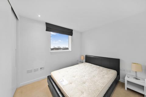 1 bedroom apartment for sale, Pump House Crescent, Brentford TW8
