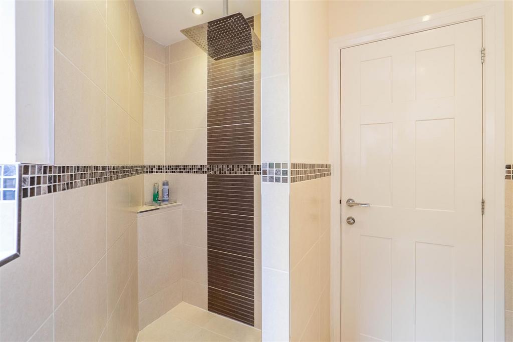 Master Bedroom Ensuite