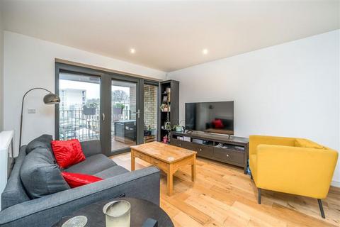 2 bedroom flat for sale, Cowley Road, London SW9