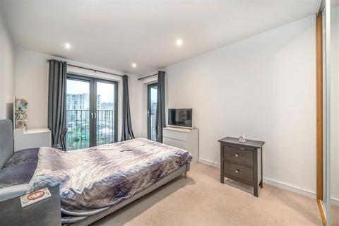 2 bedroom flat for sale, Cowley Road, London SW9