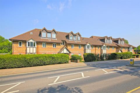 undefined, Watling Street, Radlett, Hertfordshire, WD7