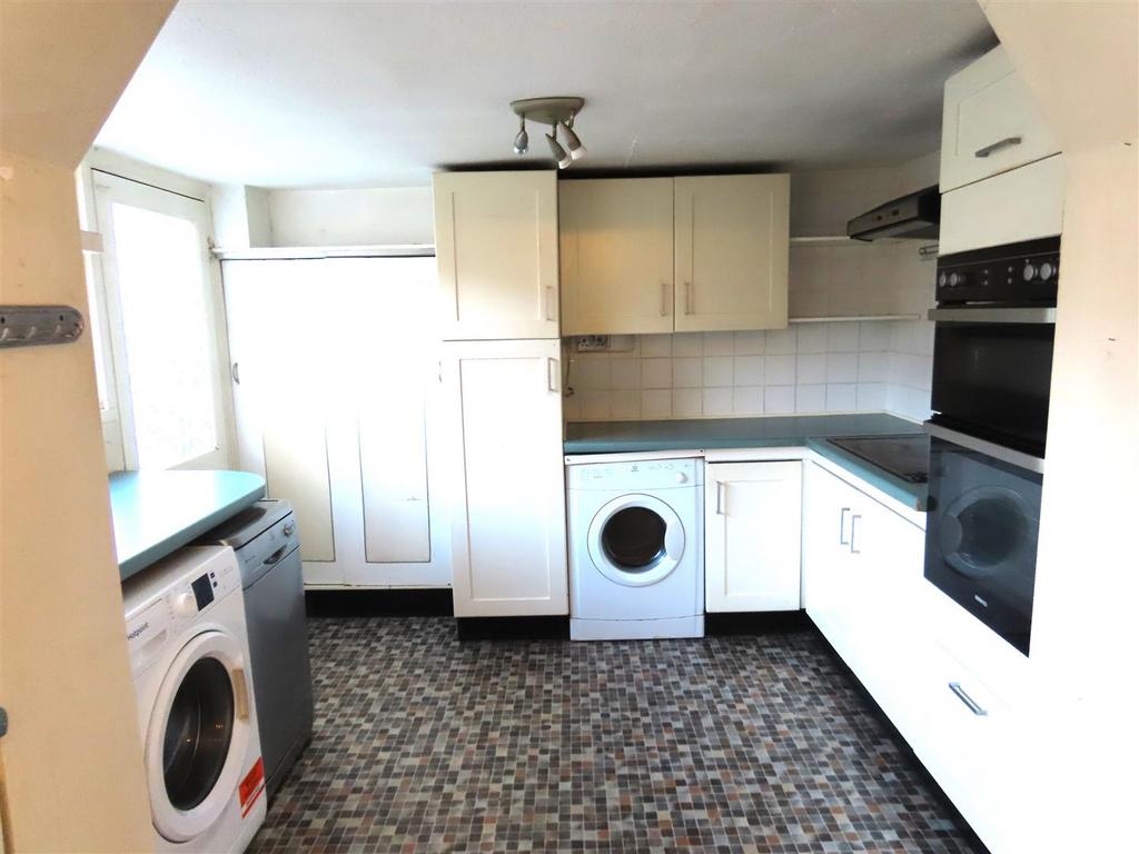 Additional kitchen area