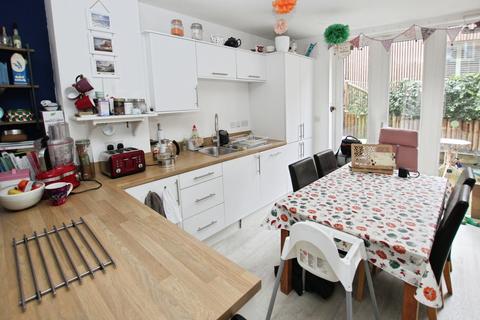 3 bedroom flat for sale, Kingfisher Place, Newcastle upon Tyne, NE6