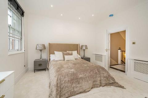 5 bedroom house to rent, Hertford Street, London W1J