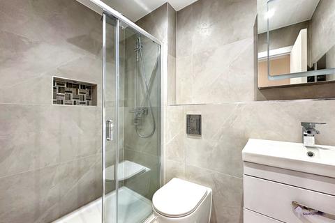 1 bedroom flat to rent, Freshwater House, Dean Park Cres, BH1 1HL