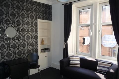 2 bedroom flat to rent, Scott Street, Perth PH1