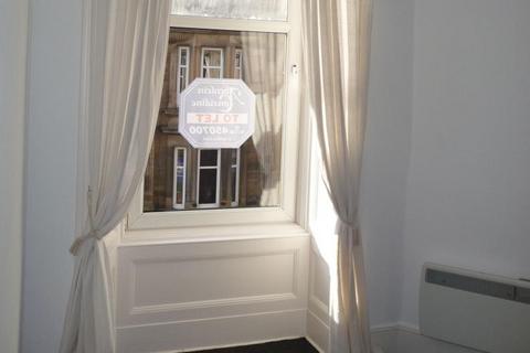 2 bedroom flat to rent, Scott Street, Perth PH1