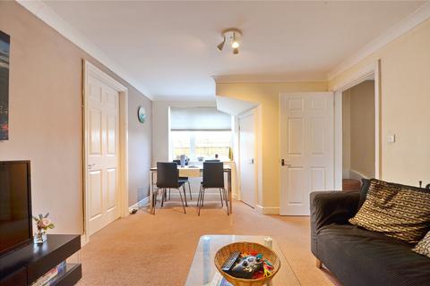 4 bedroom semi-detached house to rent, Filton Avenue, Filton, Bristol, South Gloucestershire, BS34
