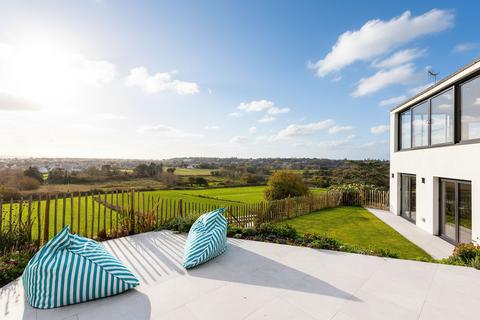3 bedroom semi-detached house for sale, Le Chemin Des Maltieres, Grouville, JE3