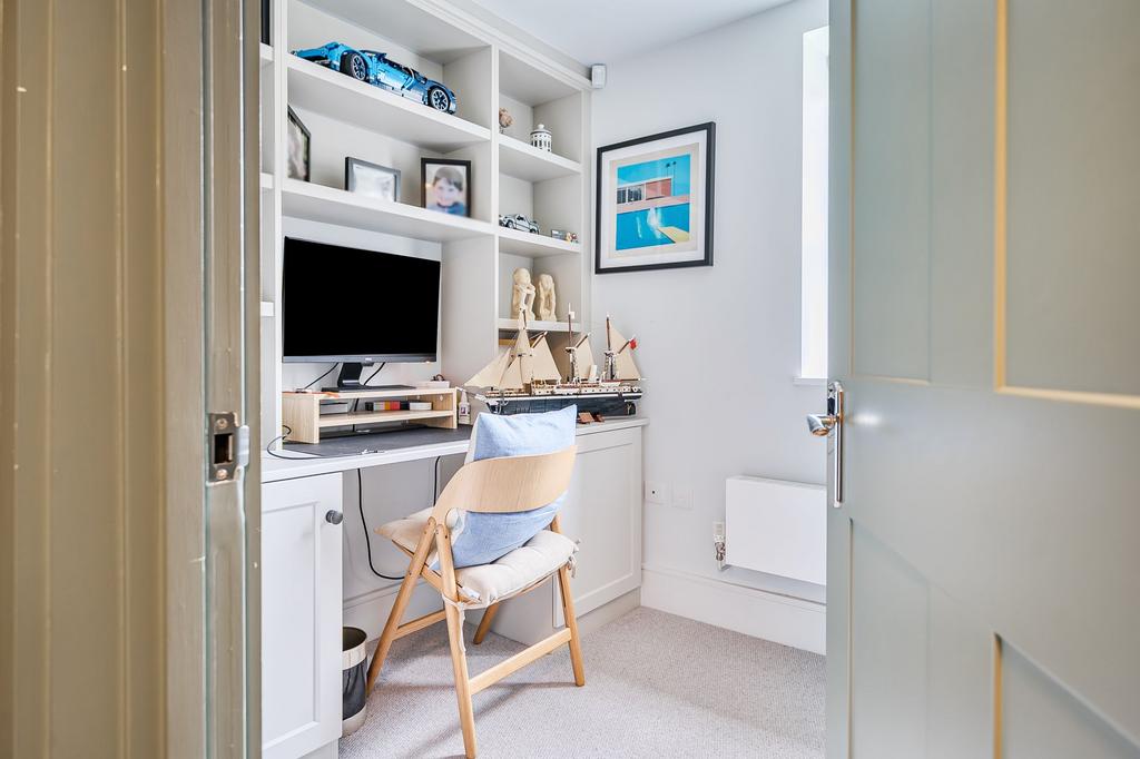 Bedroom 3 / Study